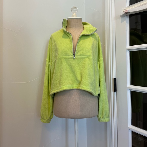 Gil Rodriguez Green Lounge Set - Picture 10 of 15